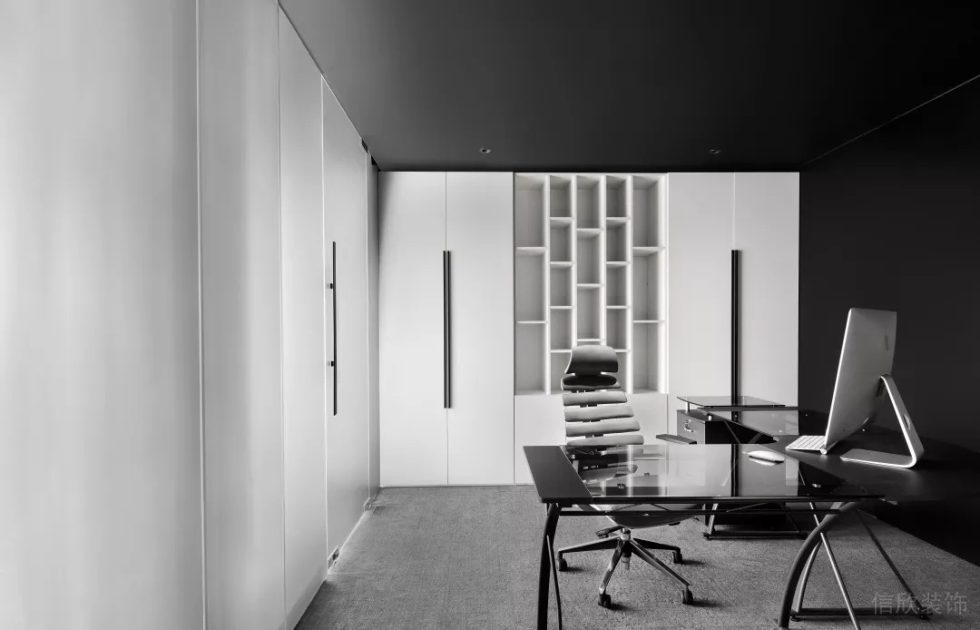 深圳南山同方信息港600平方米黑白灰色調(diào)現(xiàn)代科技風(fēng)公司裝修案例經(jīng)理辦公室