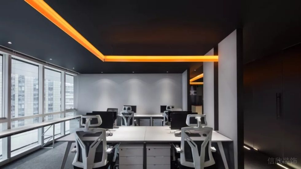 深圳南山同方信息港600平方米黑白灰色調(diào)現(xiàn)代科技風(fēng)公司裝修案例辦公區(qū)