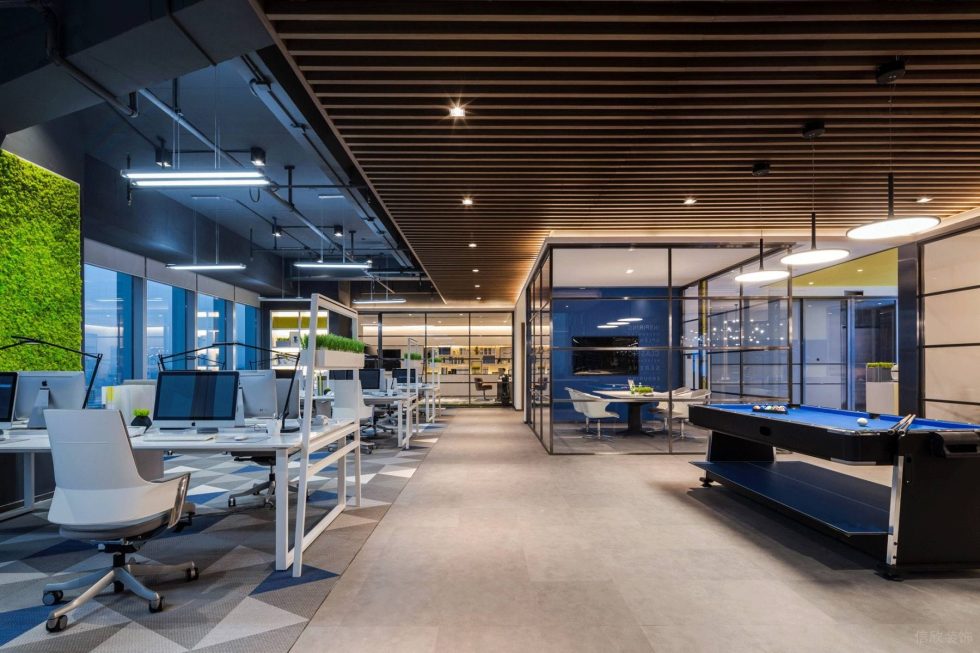 深圳南山香江金融中心300平方米現代工業(yè)風公司裝修案例桌球娛樂區(qū)