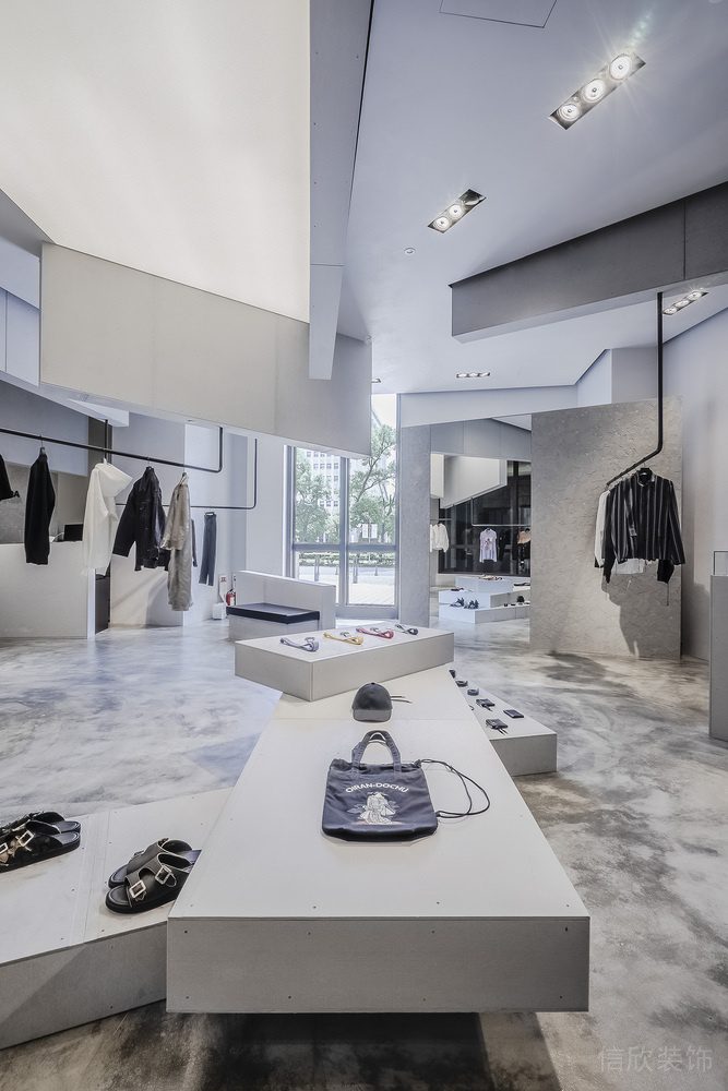 深圳市寶安區(qū)西鄉(xiāng)巨星御用品牌 Christian Dada 臺灣首間旗艦店天花吊頂裝修設(shè)計效果圖 深圳市寶安區(qū)西鄉(xiāng)巨星御用品牌 Christian Dada 臺灣首間旗艦店天花吊頂裝修設(shè)計效果圖