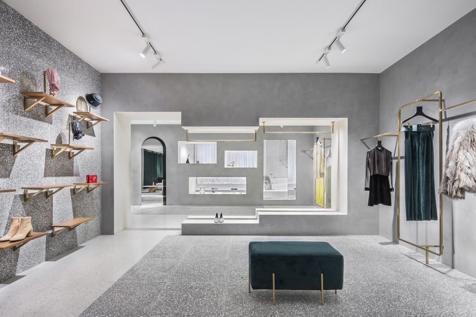 深圳市寶安中心城o.t.s時尚買手店店裝修設計新品展示區(qū) 深圳市寶安中心城o.t.s時尚買手店店裝修設計新品展示區(qū)