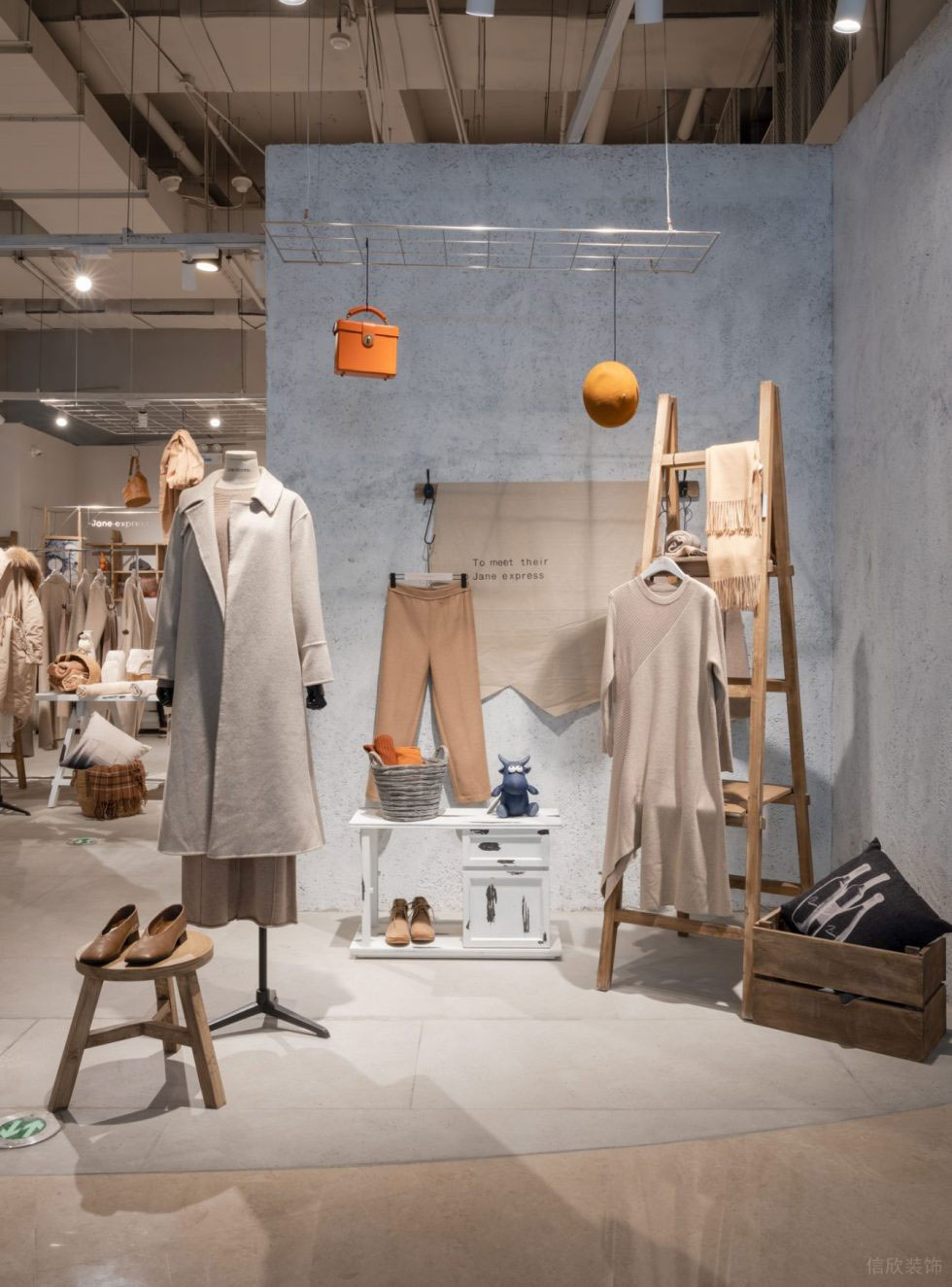 深圳市龍華區(qū)大浪現(xiàn)代風(fēng)jane Express服裝店鋪裝修設(shè)計(jì)灰色水泥背景墻 深圳市龍華區(qū)大浪現(xiàn)代風(fēng)jane Express服裝店鋪裝修設(shè)計(jì)灰色水泥背景墻