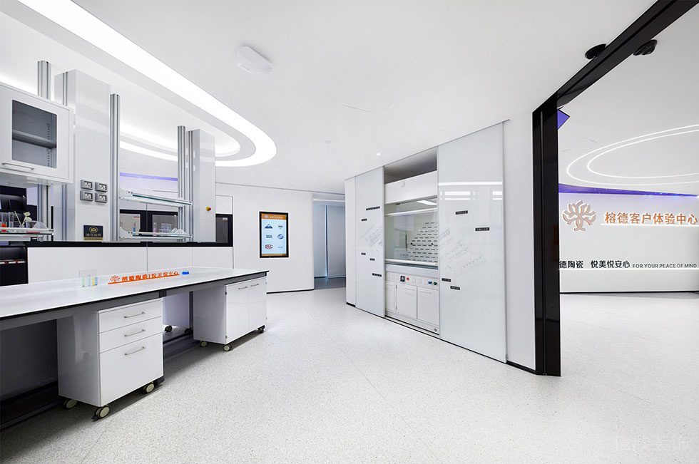 白色極簡(jiǎn)風(fēng)格辦公室裝修設(shè)計(jì)方案 實(shí)驗(yàn)室 (2)