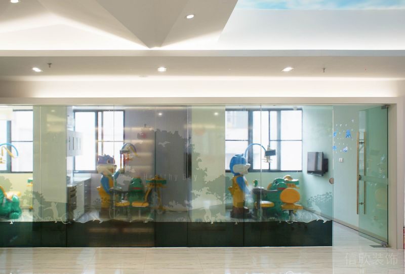 昆明薇思口腔牙科診所兒童候診游樂區(qū)裝修設(shè)計(jì)