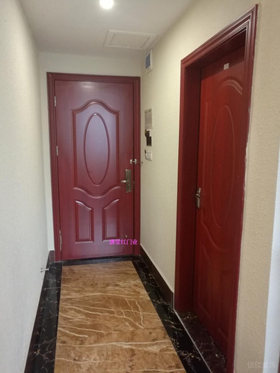 Pvc強(qiáng)化門安裝效果