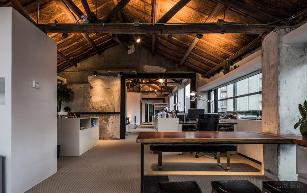 深圳寶安331創(chuàng)意園600平方米鄉(xiāng)村侘寂風(fēng)辦公室裝修案例辦公區(qū)實(shí)木屋脊 深圳寶安331創(chuàng)意園600平方米鄉(xiāng)村侘寂風(fēng)辦公室裝修案例辦公區(qū)實(shí)木屋脊