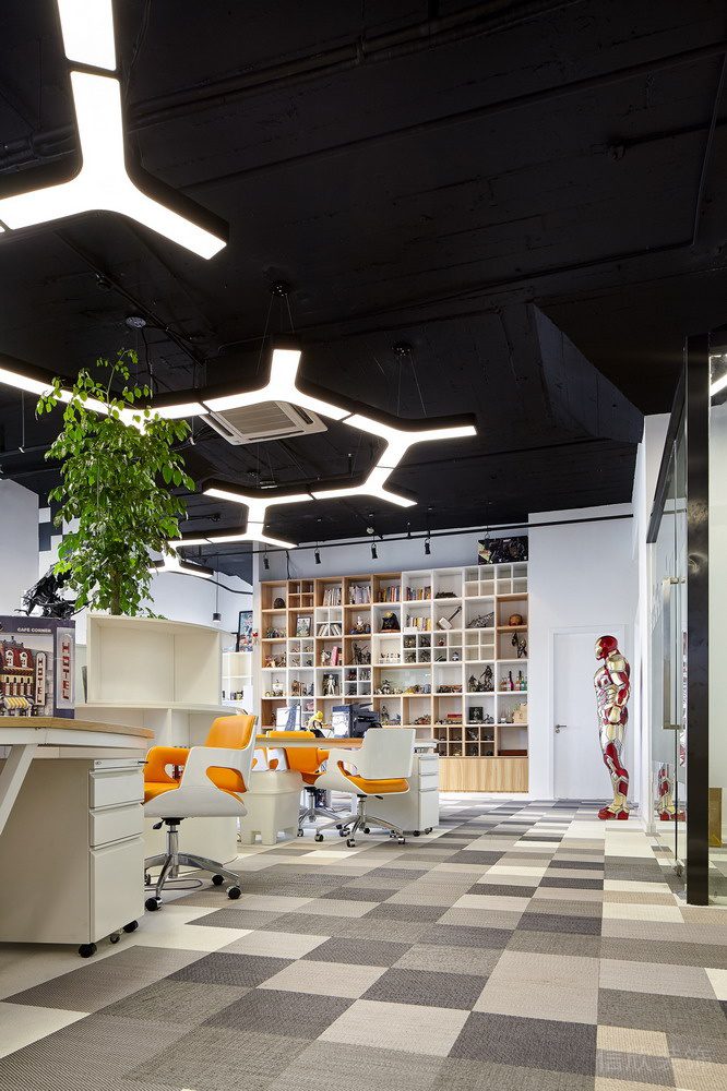 深圳寶安廣興源互聯(lián)網(wǎng)創(chuàng)意園600平方米北歐田園風(fēng)公司裝修案例綜合辦公廳天花吊燈