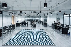 深圳寶安立新湖創(chuàng)意園1000平方米極簡主義現(xiàn)代風(fēng)辦公室裝修案例辦公大廳