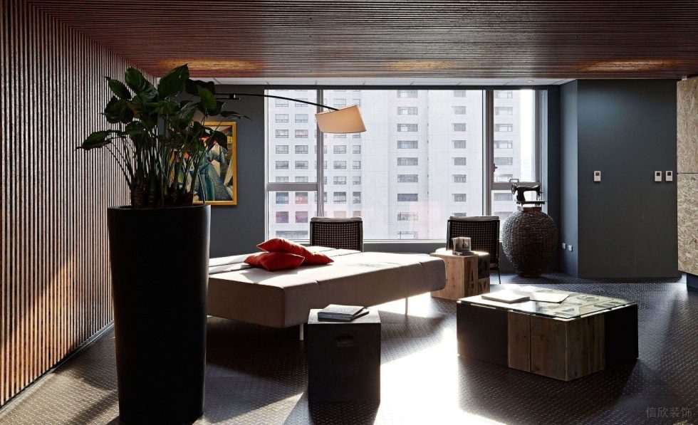 深圳寶安陽基九方廣場600平方米北歐工業(yè)風(fēng)公司裝修案例員工休閑區(qū)戶外視野