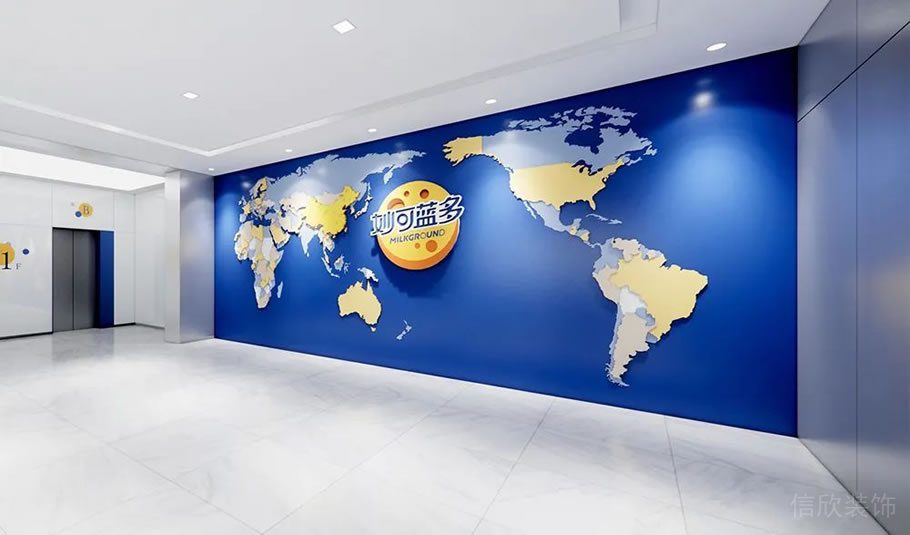 深圳龍崗寶能科技園3000平方米藍白黃色調(diào)簡約風辦公室裝修案例前廳企業(yè)文化展示墻