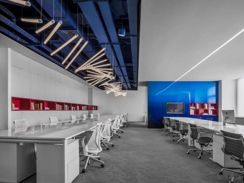 深圳龍崗科爾達(dá)大廈900平方米極簡(jiǎn)藝術(shù)風(fēng)辦公室裝修案例開放式辦公區(qū)效果圖