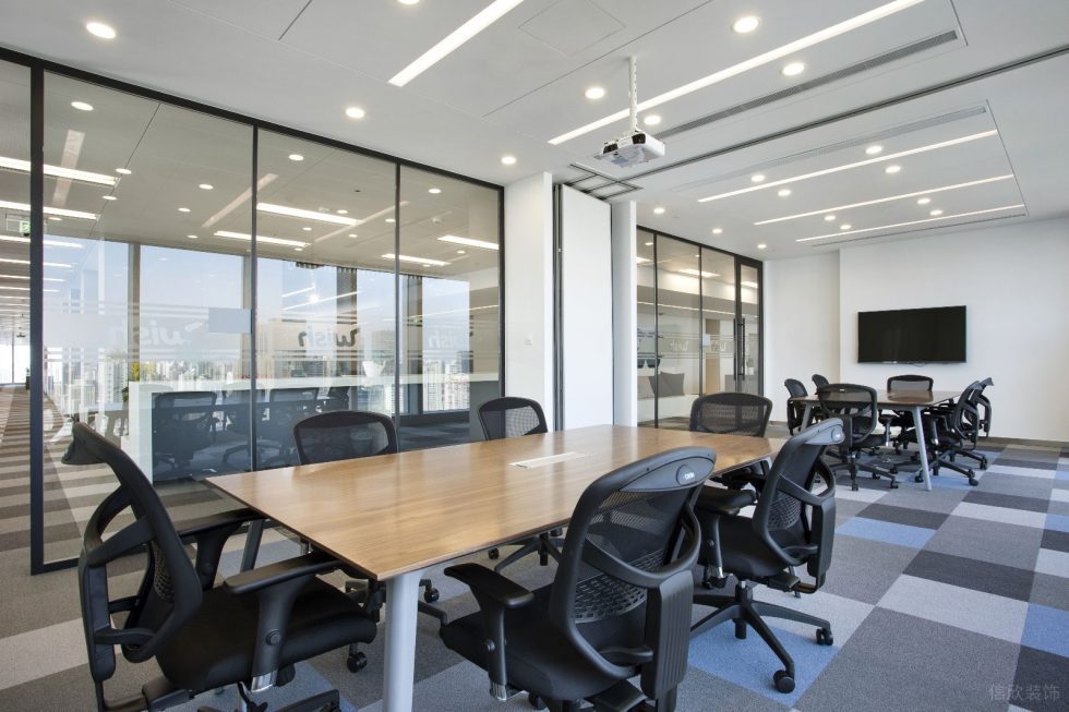 深圳龍華融創(chuàng)智匯大廈2600平方米簡約主義時尚風(fēng)辦公室裝修案例會議室