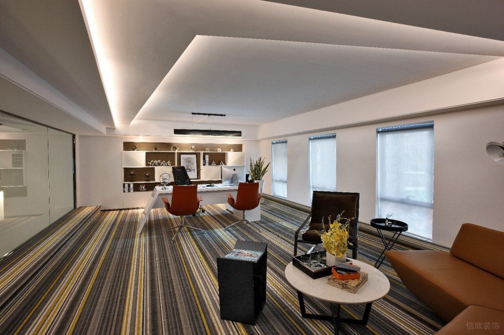 深圳羅湖物資控股置地大廈900平方米現(xiàn)代主義時尚風loft辦公室裝修案例經(jīng)理辦公室