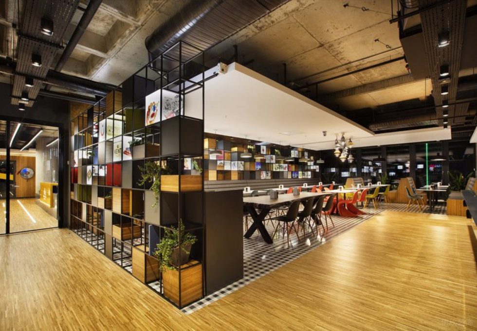 深圳南山聚創(chuàng)金谷創(chuàng)意園3500平方米工業(yè)主義北歐風(fēng)辦公室裝修案例員工餐廳