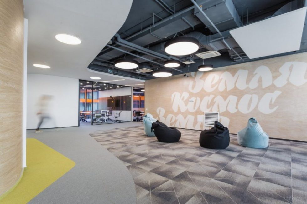 深圳南山世外桃源創(chuàng)意園900平方米簡(jiǎn)約主義北歐風(fēng)辦公室裝修案例中庭活動(dòng)區(qū) 深圳南山世外桃源創(chuàng)意園900平方米簡(jiǎn)約主義北歐風(fēng)辦公室裝修案例中庭活動(dòng)區(qū)