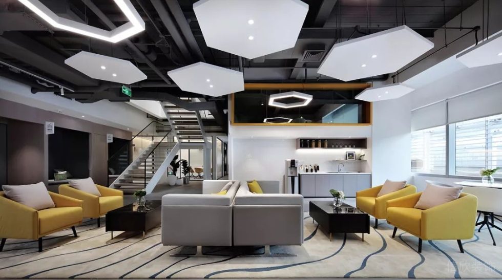 深圳南山天瓏大廈3000平方米簡約主義自然風(fēng)辦公室裝修案例大堂接待廳沙發(fā)組合