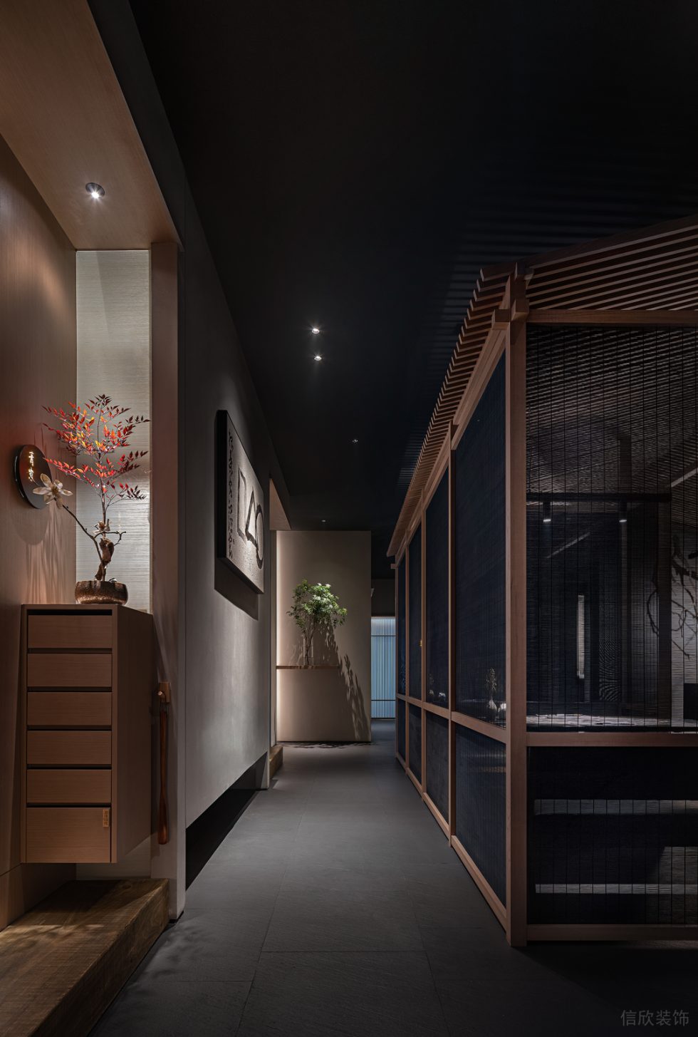 高級輕奢日料餐廳冷暖過道裝修設(shè)計