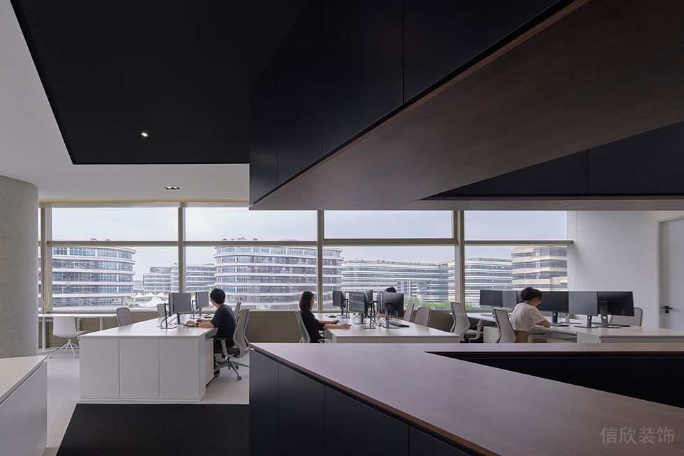 黑白簡(jiǎn)約風(fēng)格辦公室裝修案例 工作區(qū)