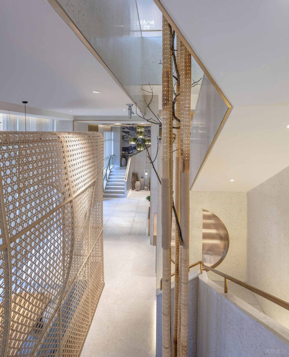 簡約原木風(fēng)餐廳客流引領(lǐng)動(dòng)線裝修設(shè)計(jì)