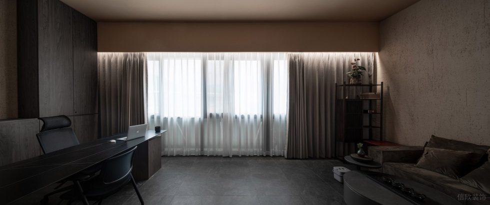 深色調現(xiàn)代低奢辦公室裝修方案 獨立辦公室