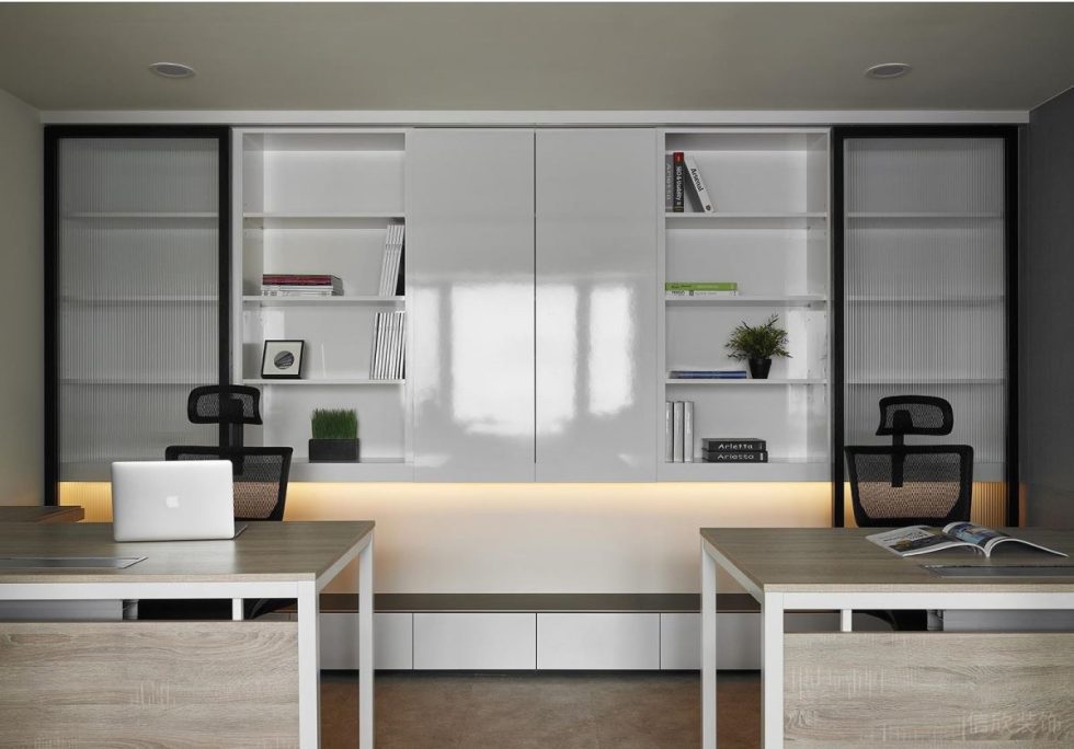 深圳龍崗福民達(dá)科創(chuàng)中心黑白灰極簡風(fēng)設(shè)計(jì)理念辦公室裝修案例財(cái)務(wù)室