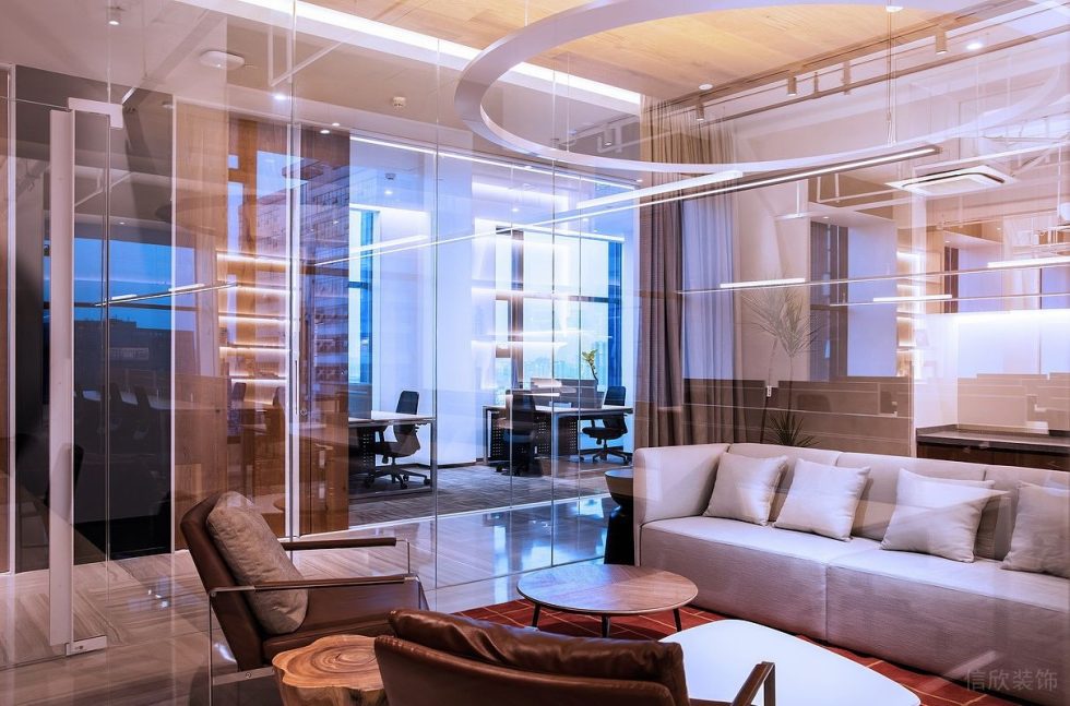 深圳龍崗萬(wàn)國(guó)城大廈簡(jiǎn)約現(xiàn)代風(fēng)設(shè)計(jì)特色辦公室裝修案例接待室