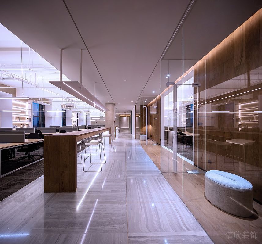 深圳龍崗萬(wàn)國(guó)城大廈簡(jiǎn)約現(xiàn)代風(fēng)設(shè)計(jì)特色辦公室裝修案例綜合辦公大廳