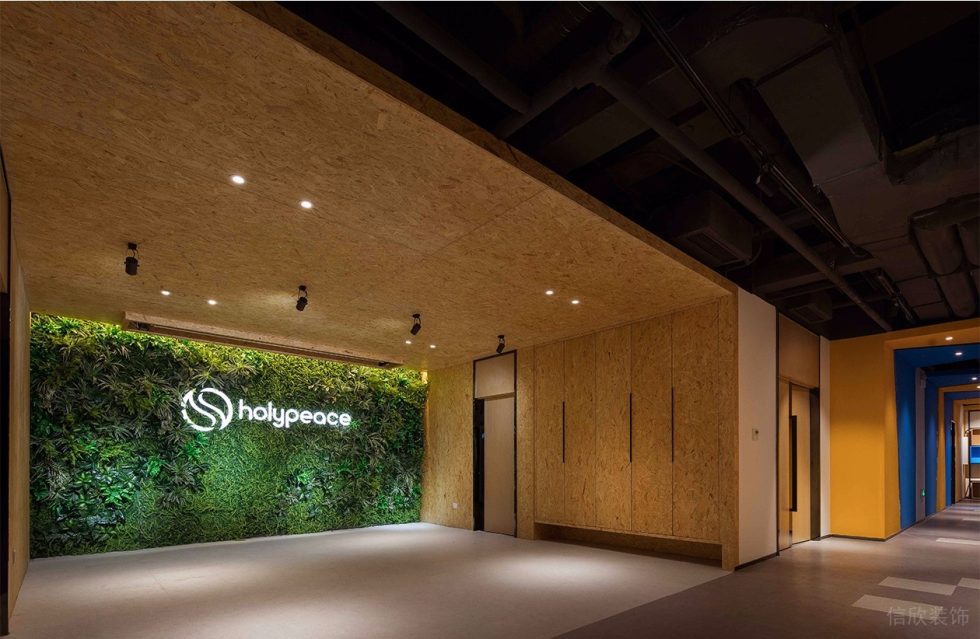 深圳龍崗億源通創(chuàng)新產(chǎn)業(yè)園現(xiàn)代工業(yè)風(fēng)設(shè)計(jì)特色辦公室裝修案例電梯廳