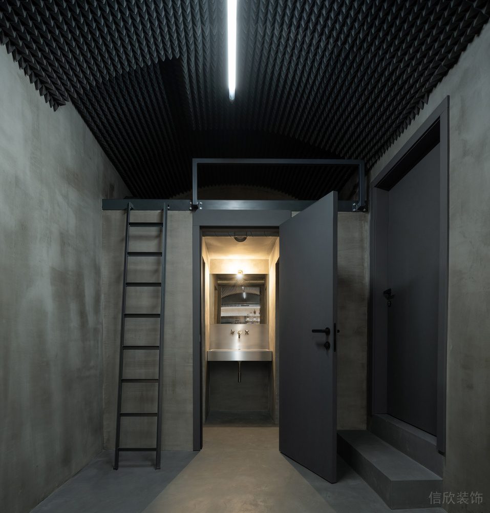 深圳龍華復(fù)古工業(yè)極簡風(fēng)酒吧衛(wèi)生間裝修設(shè)計