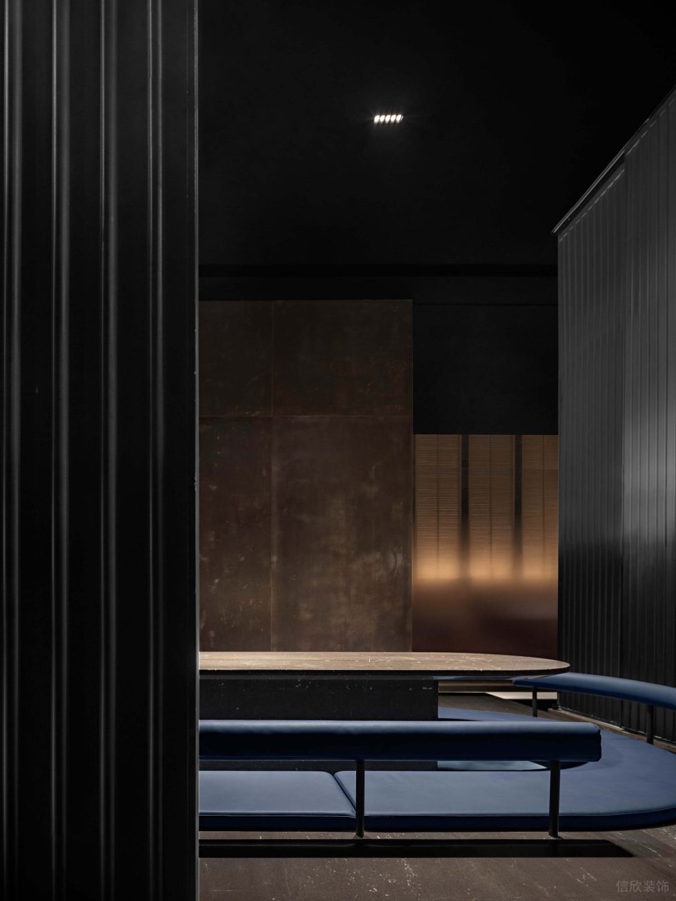 深圳羅湖簡雅日料餐廳黑藍(lán)包廂裝修設(shè)計(jì)