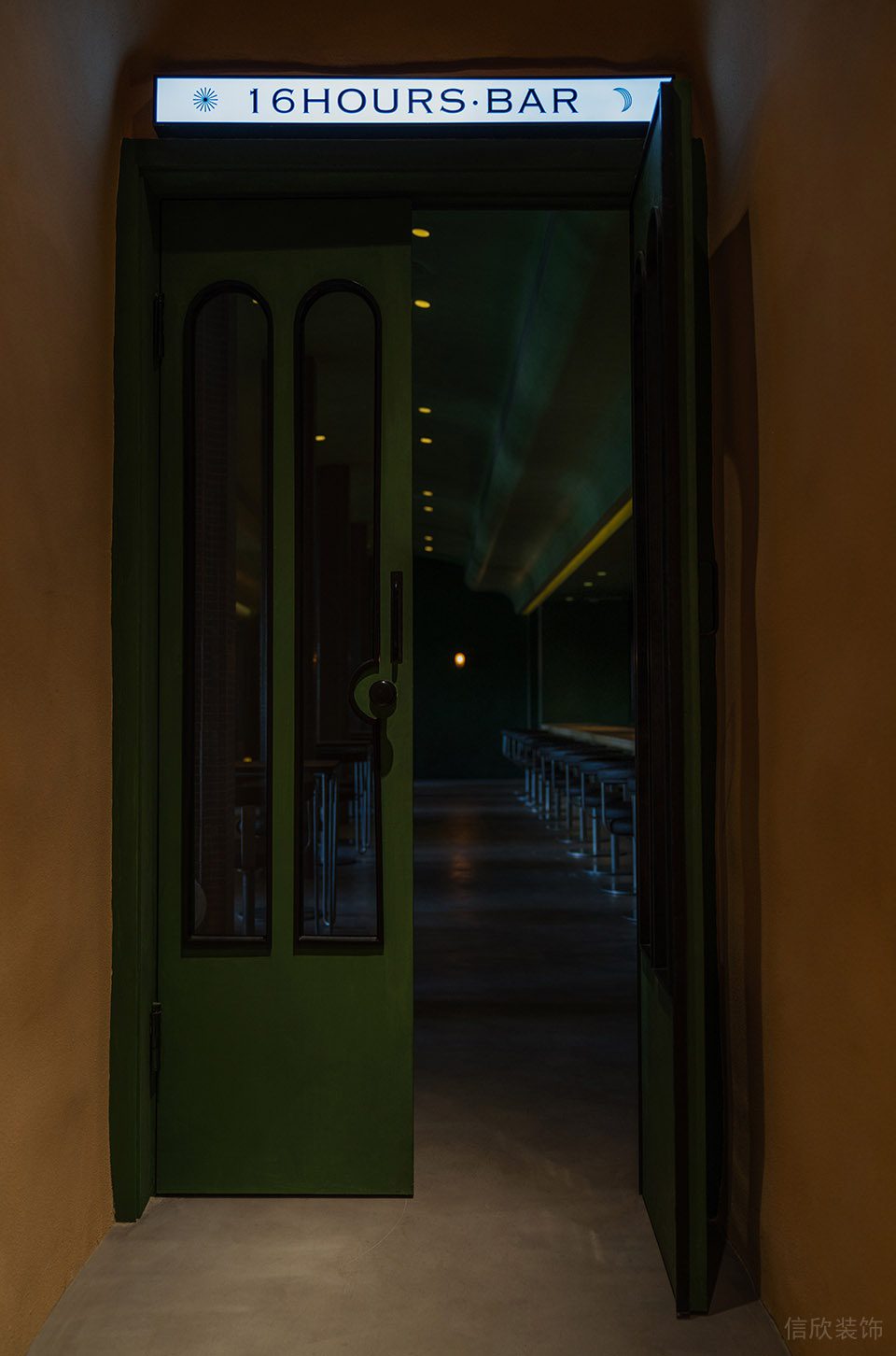 深圳羅湖區(qū)休閑風(fēng)格酒吧造型簡(jiǎn)約門(mén)面入口裝修設(shè)計(jì)