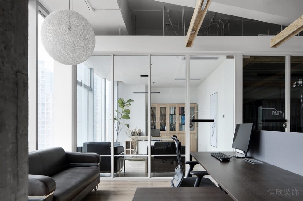 深圳龍華衛(wèi)東龍商務(wù)大廈300平方米簡(jiǎn)約素色風(fēng)格辦公室裝修案例主管辦公室鋁合金白色烤漆邊框玻璃隔斷 深圳龍華衛(wèi)東龍商務(wù)大廈300平方米簡(jiǎn)約素色風(fēng)格辦公室裝修案例主管辦公室鋁合金白色烤漆邊框玻璃隔斷