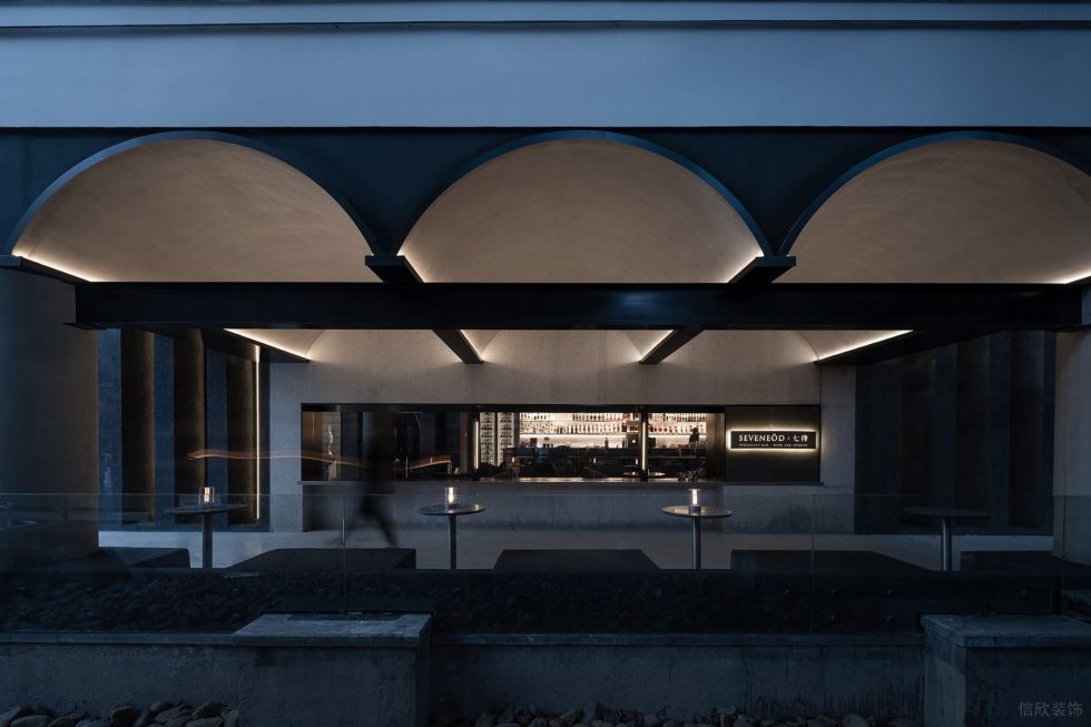 深圳南山工業(yè)風(fēng)酒吧外觀裝修設(shè)計(jì)