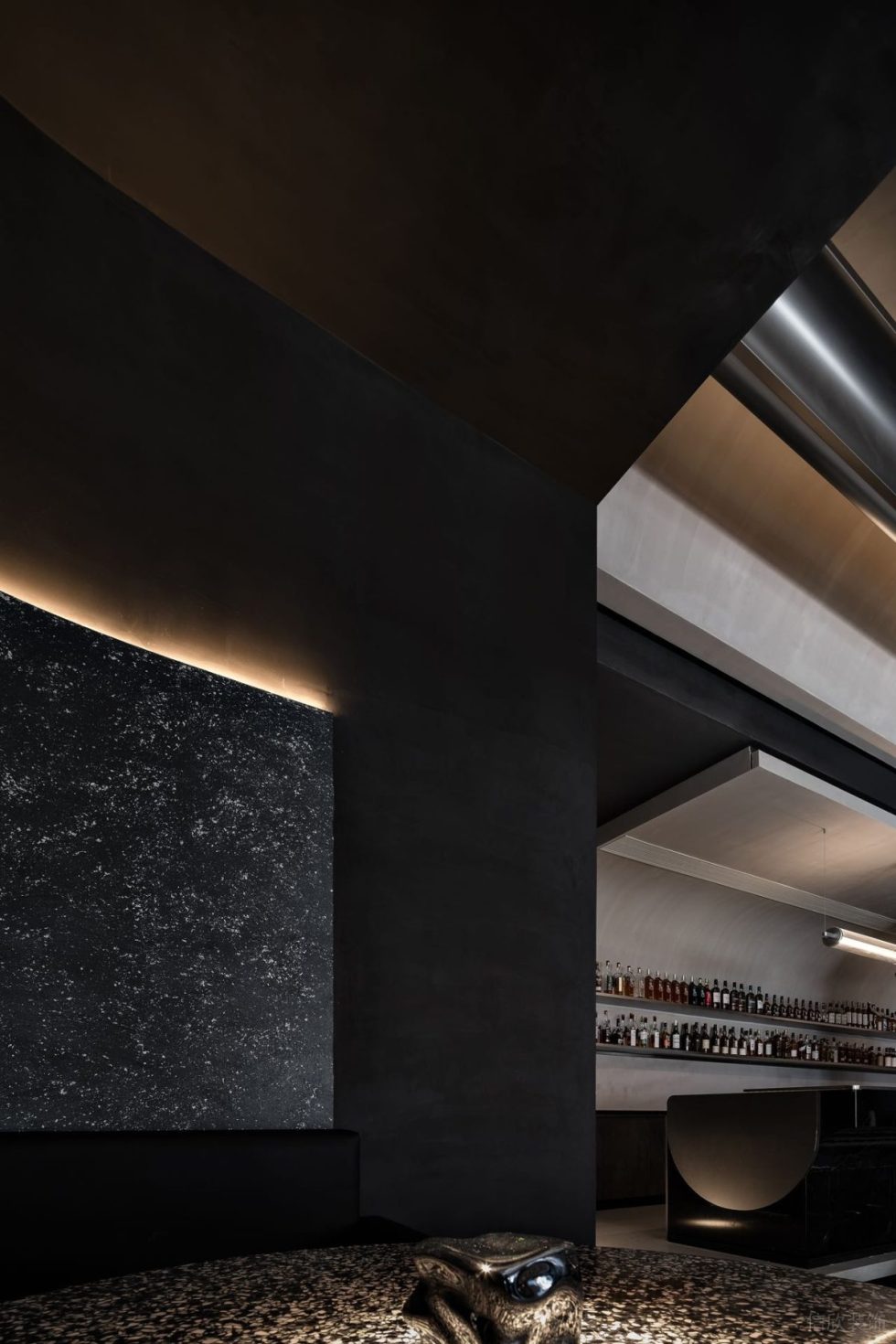 深圳南山工業(yè)風(fēng)酒吧細(xì)節(jié)裝修設(shè)計(jì)