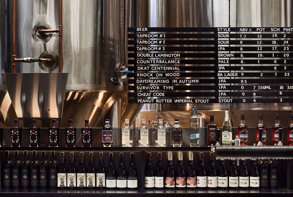 深圳南山黑金高雅酒吧酒架設(shè)計(jì)裝修