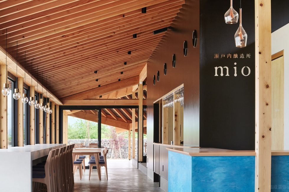 深圳南山區(qū)北歐原木自然休閑風(fēng)酒吧前臺裝修設(shè)計