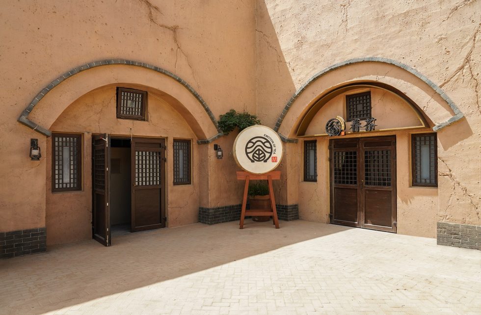 深圳南山區(qū)復(fù)古風茶室特色外觀裝修設(shè)計