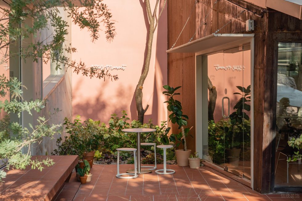 深圳南山區(qū)極簡(jiǎn)風(fēng)咖啡廳外擺區(qū)設(shè)計(jì)裝修