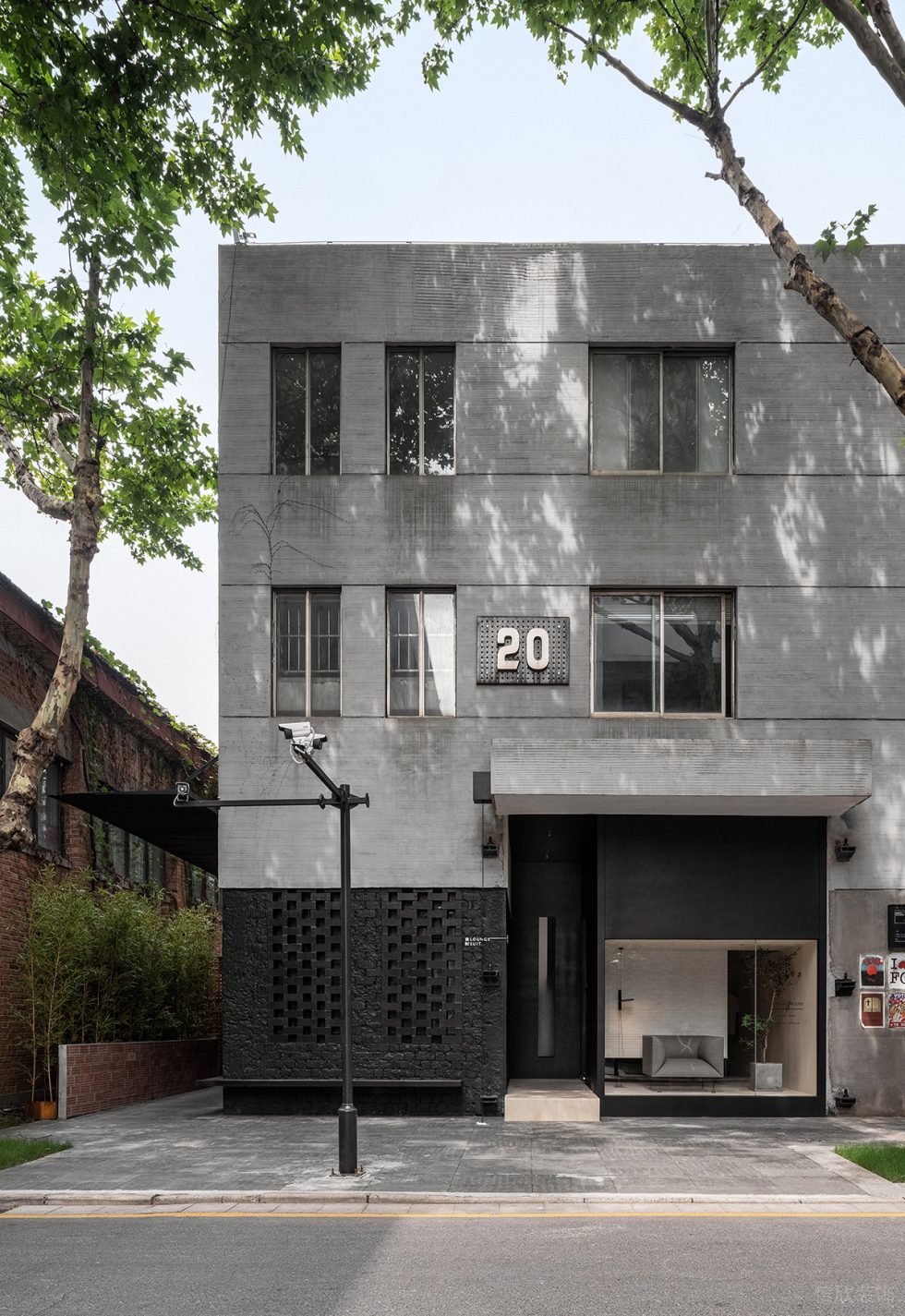 深圳市寶安區(qū)福永lougne Suit服裝定制店裝修設(shè)計(jì)-外立面二