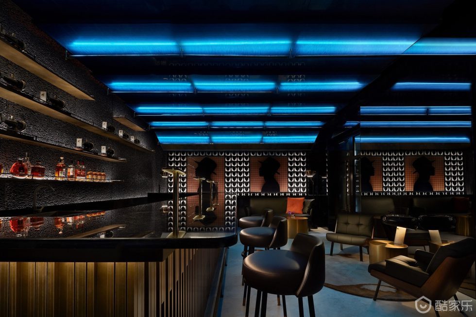 深圳市寶安區(qū)石巖smelix仕覓男裝高定店裝修設(shè)計(jì) 酒吧洽談區(qū)