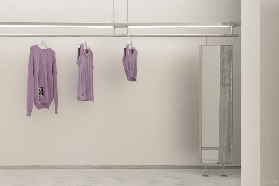 深圳市寶安區(qū)新安snd概念店裝修設計 衣服展架