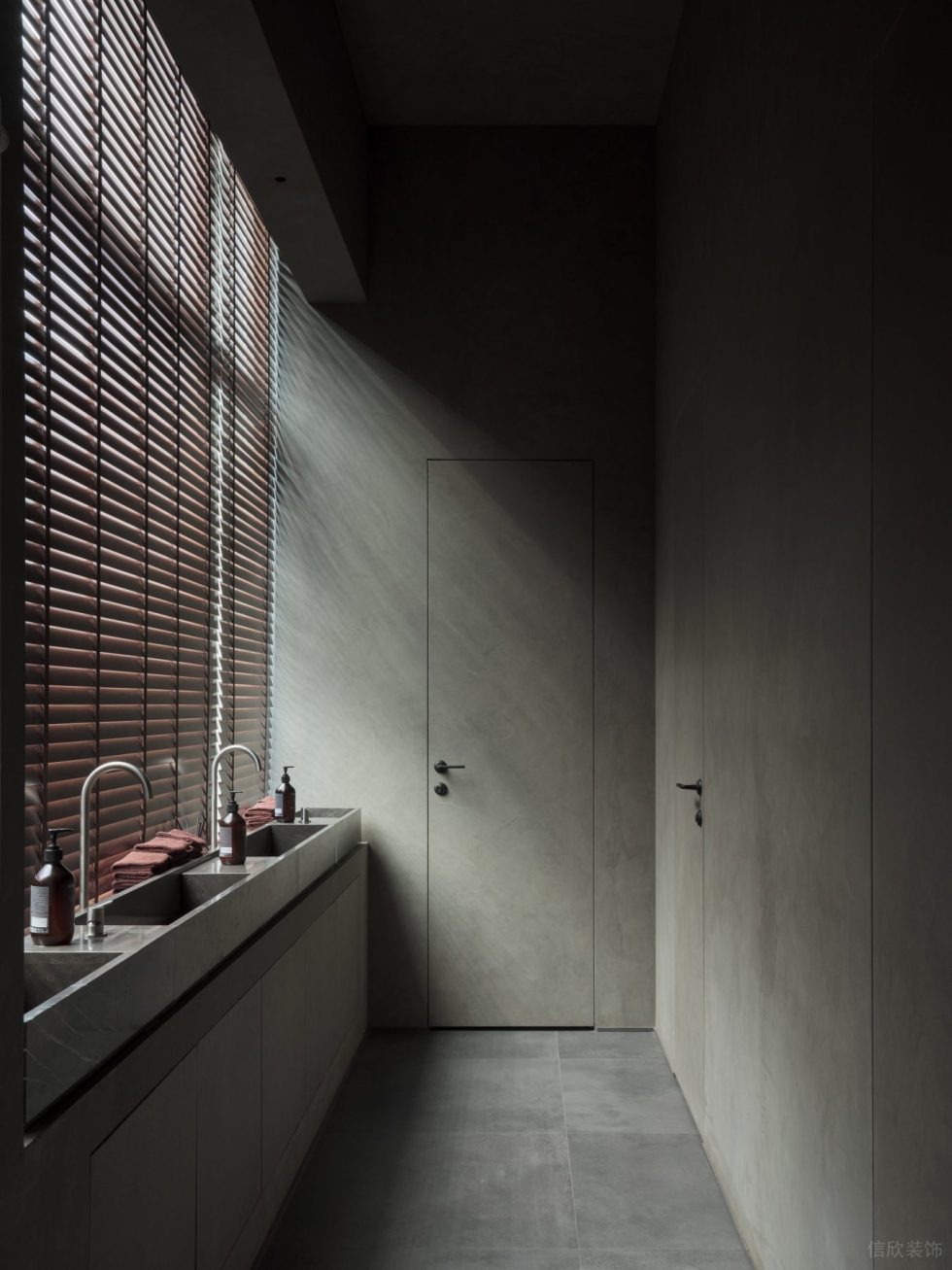 深圳市復(fù)古摩登風(fēng)西餐廳衛(wèi)生間處裝修設(shè)計