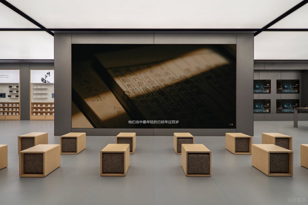 深圳市福田區(qū)上下沙現(xiàn)代風華為k11旗艦店裝修設計-古典風Led宣傳屏幕 深圳市福田區(qū)上下沙現(xiàn)代風華為k11旗艦店裝修設計-古典風Led宣傳屏幕