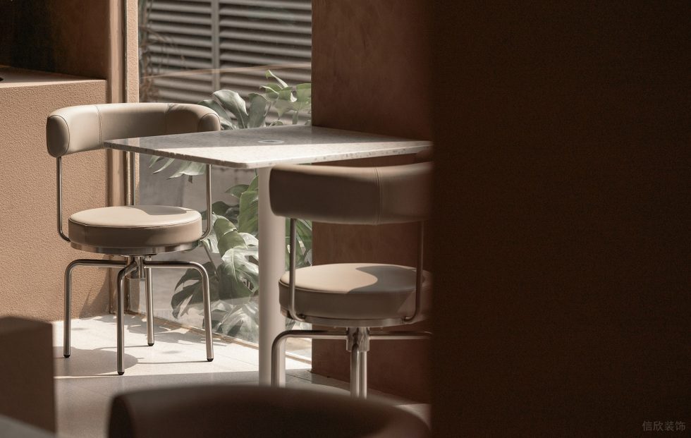 深圳市龍崗區(qū)橫崗有貓植說寵物店裝修設(shè)計-休息區(qū)