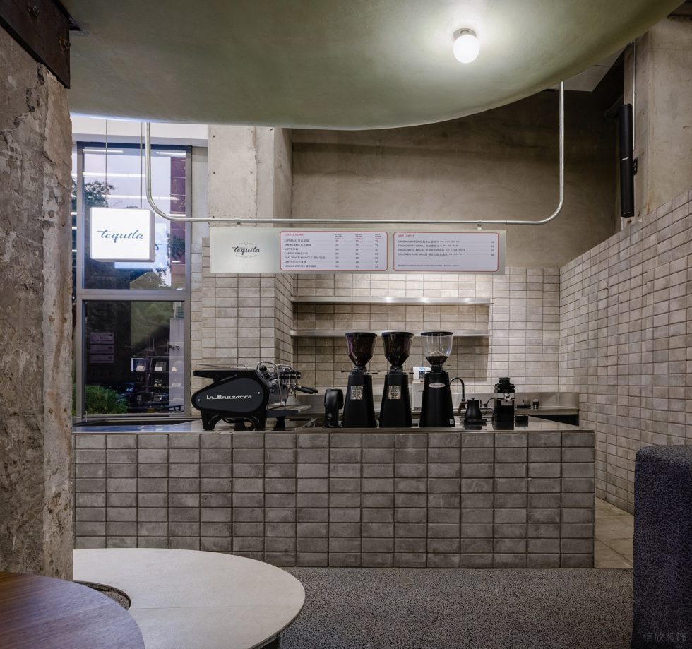 深圳市龍崗區(qū)平湖工業(yè)風(fēng)服裝店裝修設(shè)計-復(fù)古咖啡區(qū)