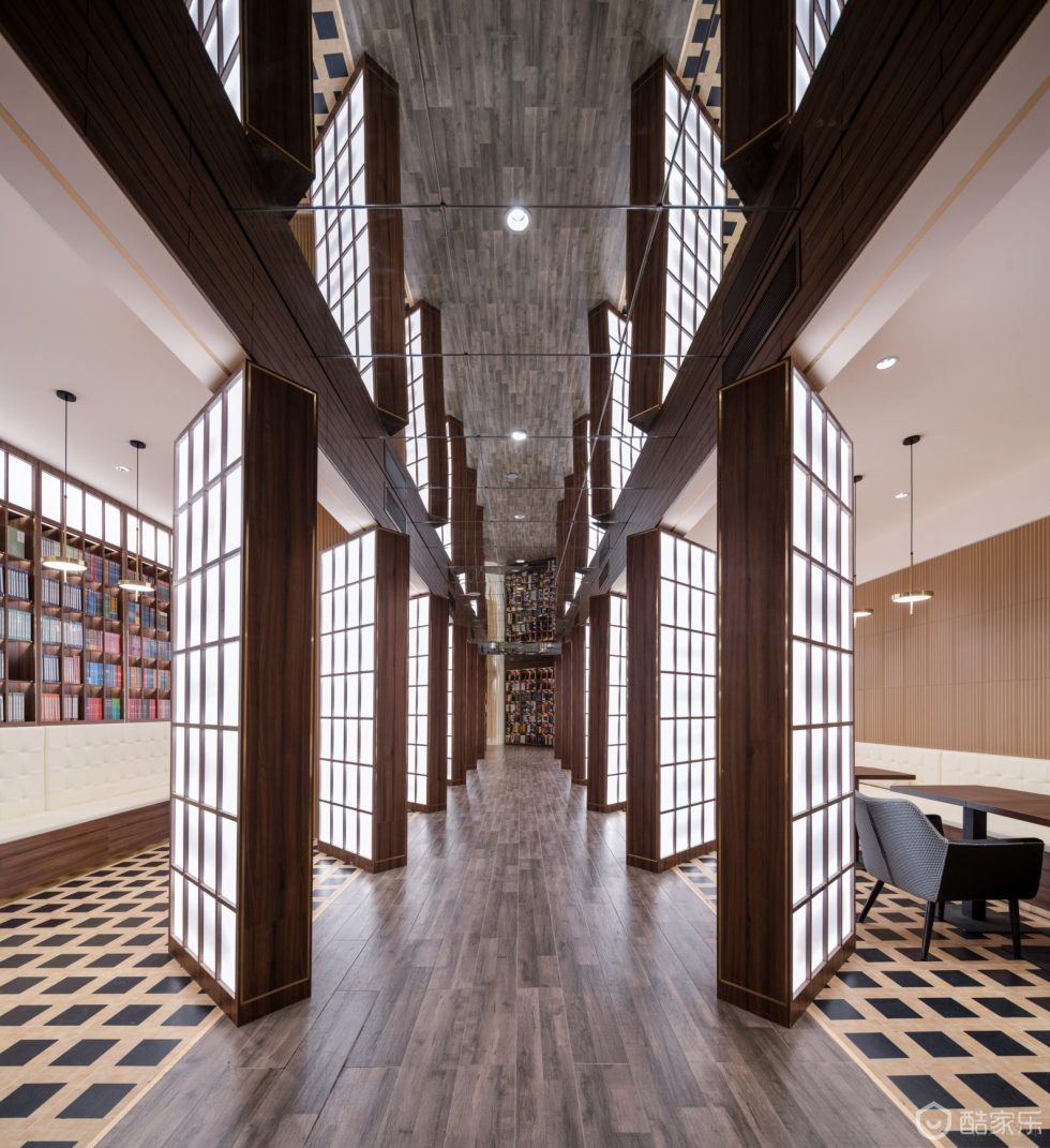 深圳市羅湖區(qū)寶安南新中式風(fēng)書店裝修設(shè)計-仿古燈膜發(fā)光隔斷 深圳市羅湖區(qū)寶安南新中式風(fēng)書店裝修設(shè)計-仿古燈膜發(fā)光隔斷