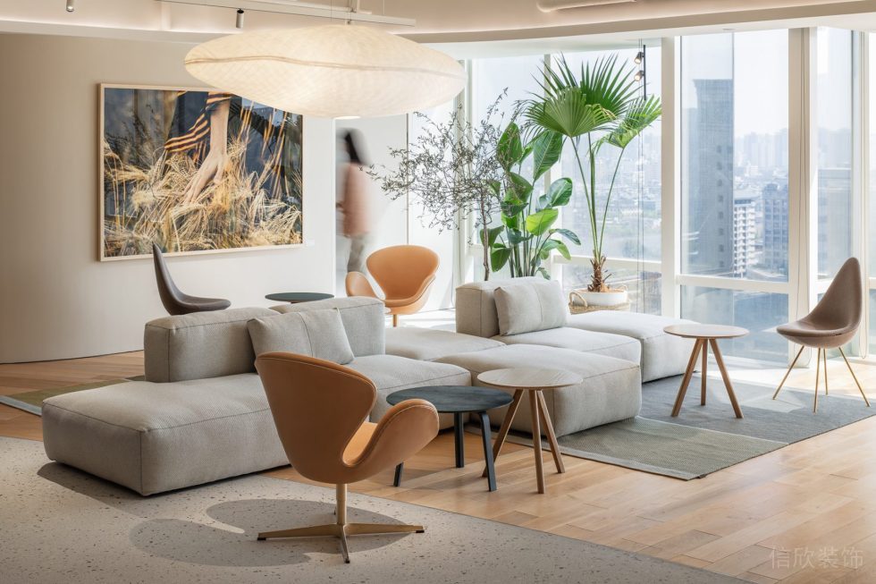 深圳市南山區(qū)北航大廈暖色調(diào)簡約北歐風(fēng)辦公室裝修設(shè)計(jì)方案 接待大廳 (2)