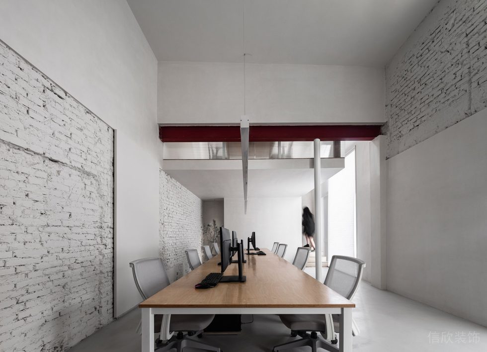 深圳市南山區(qū)飛亞達科技大廈現(xiàn)代簡約風(fēng)格辦公室裝修設(shè)計案例 工作區(qū)