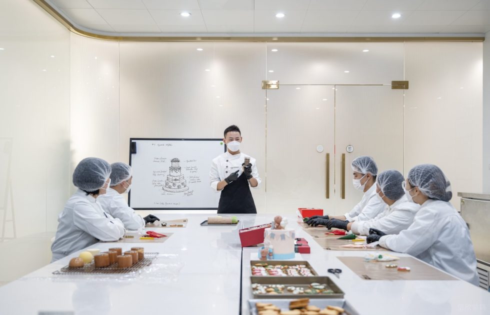 深圳市南山區(qū)科技園烘培體驗店裝修設計烘焙區(qū)域