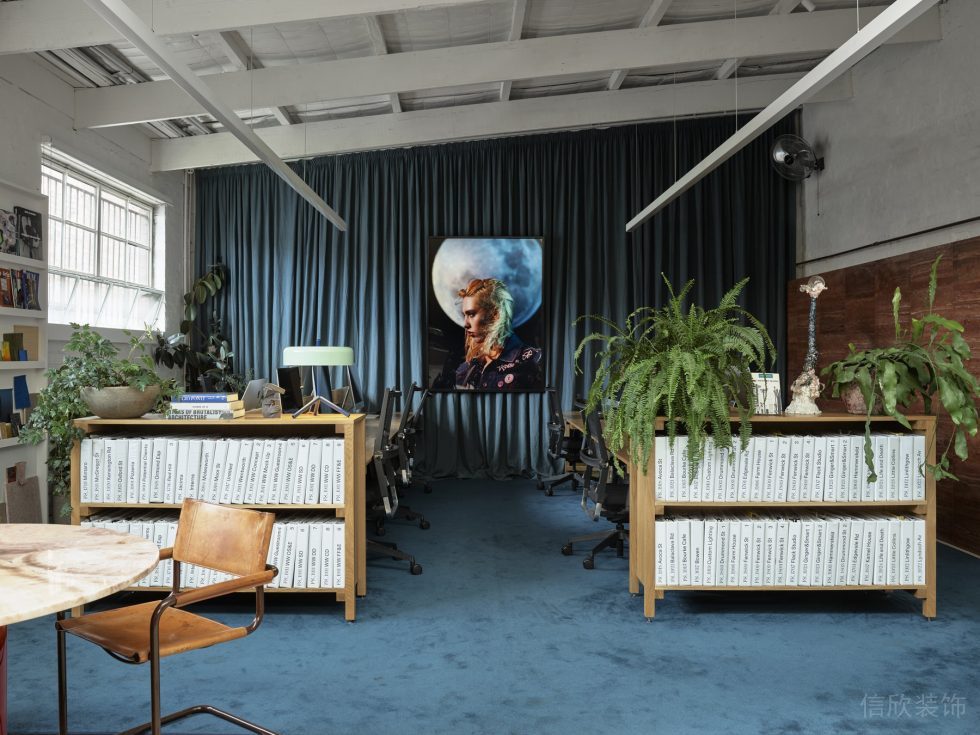 深圳市南山區(qū)深圳灣科技生態(tài)園地中海風(fēng)格辦公室裝修設(shè)計(jì)方案 開放式工作區(qū)